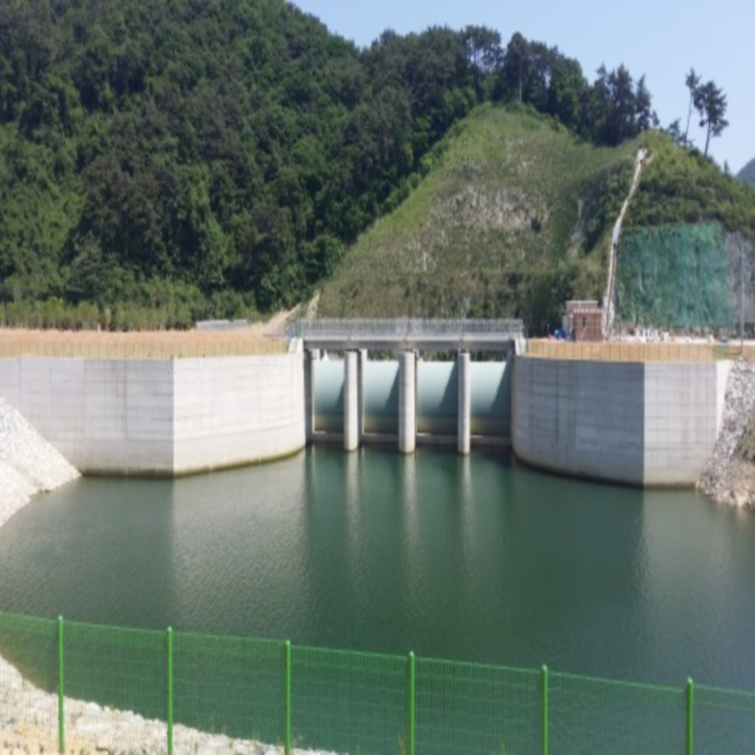 섬진강 다목적댐 재개발사업 비상여수로 및 부대시설공사