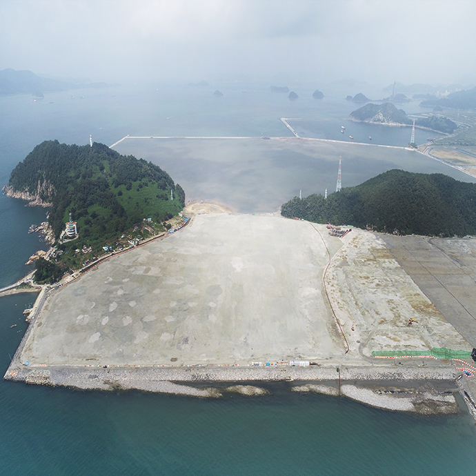 Surface Treatment Construction for Busan New Port